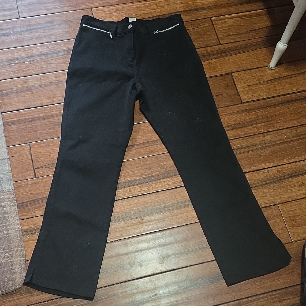 Calvin Klein Classic Black Women's Jeans with Zip-Pocket Detail